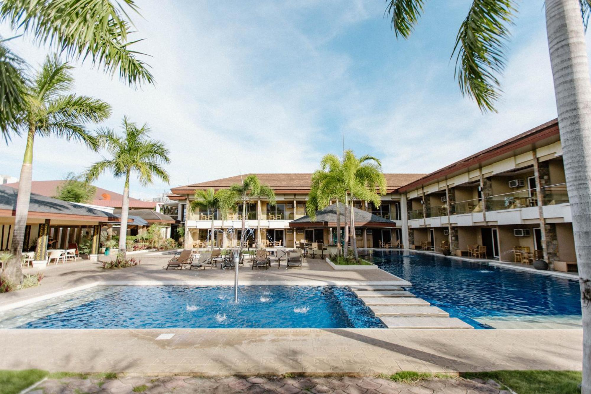 Cebu Westown Lagoon - South Wing Exterior foto